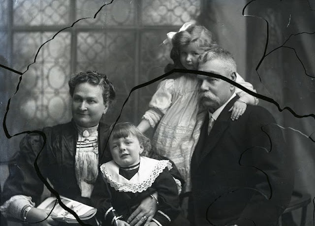 Stunning Family Portraits from the Edwardian Era that Capture Elegance