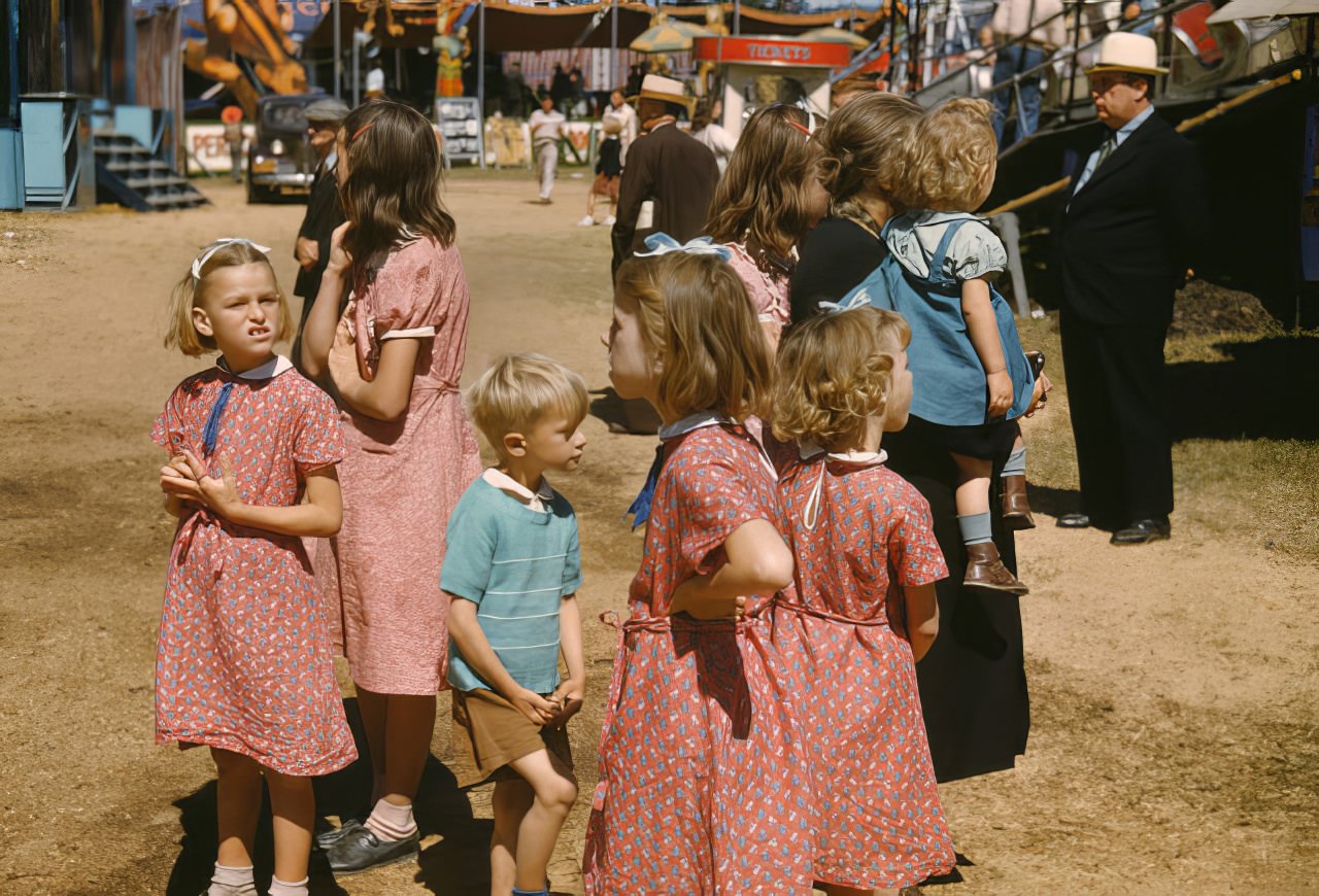 How Flour Sack Dresses Became the Emblem of Thrifty Fashions During the Great Depression