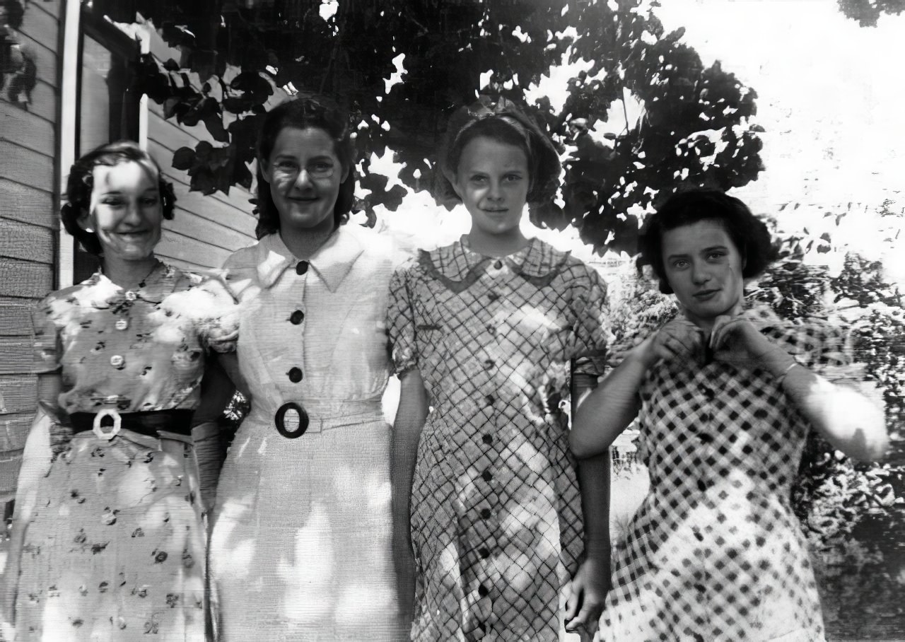 How Flour Sack Dresses Became the Emblem of Thrifty Fashions During the Great Depression