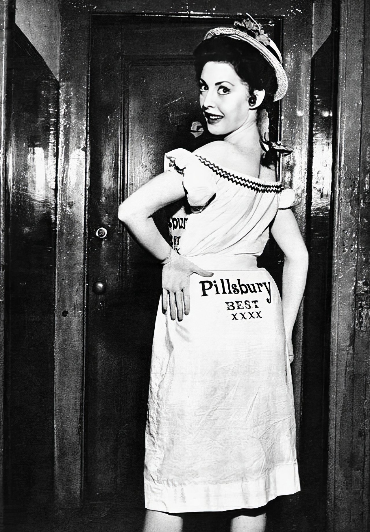 How Flour Sack Dresses Became the Emblem of Thrifty Fashions During the Great Depression