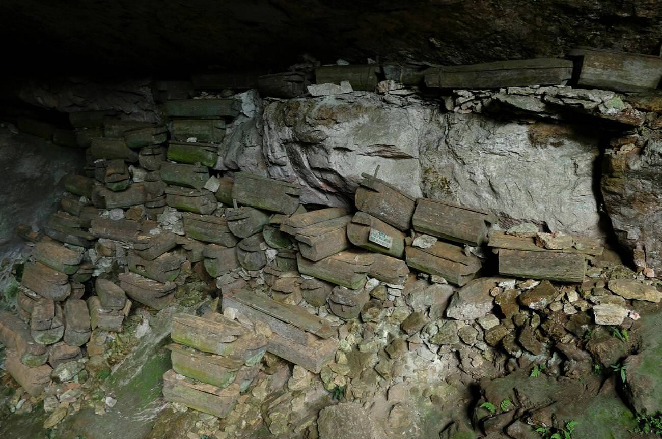 The Mysterious Hanging Coffins of Sagada: A Glimpse into Ancient Funerary Practices