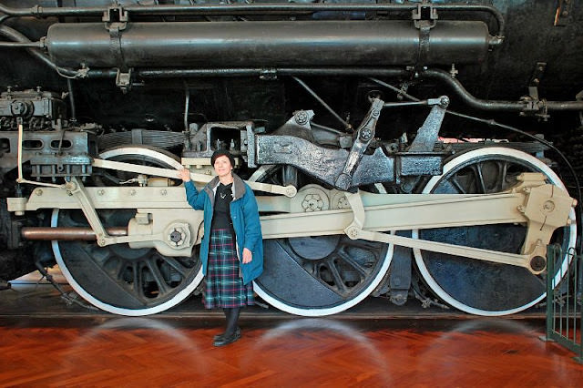 Looking small in comparison – The C&O no. 1601 Allegheny locomotive at The Henry Ford Museum