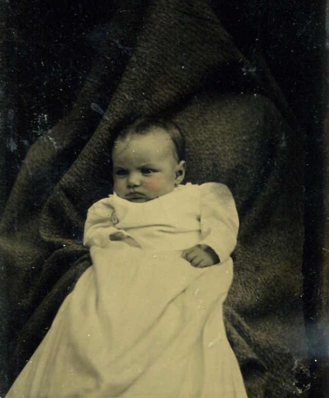 Victorian Shadows: The Spooky Phenomenon of Hidden Mothers in Historical Baby Photographs