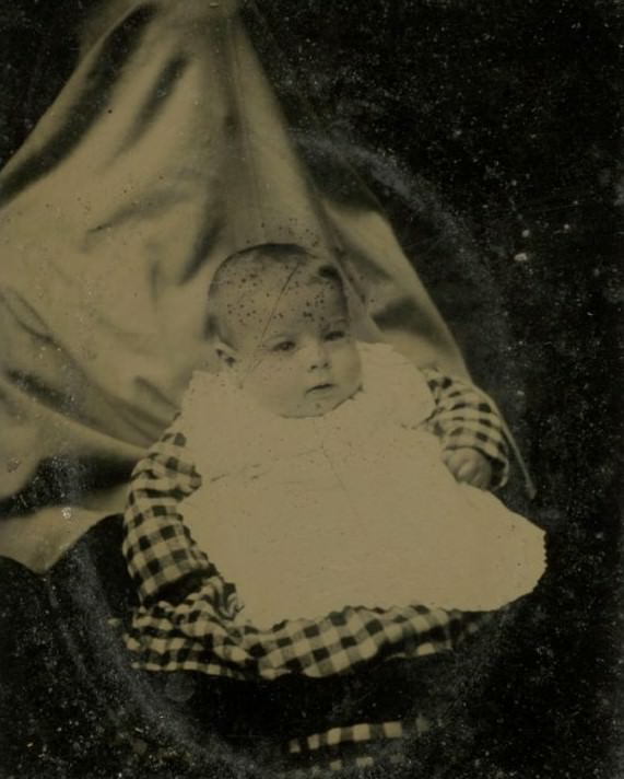 Victorian Shadows: The Spooky Phenomenon of Hidden Mothers in Historical Baby Photographs