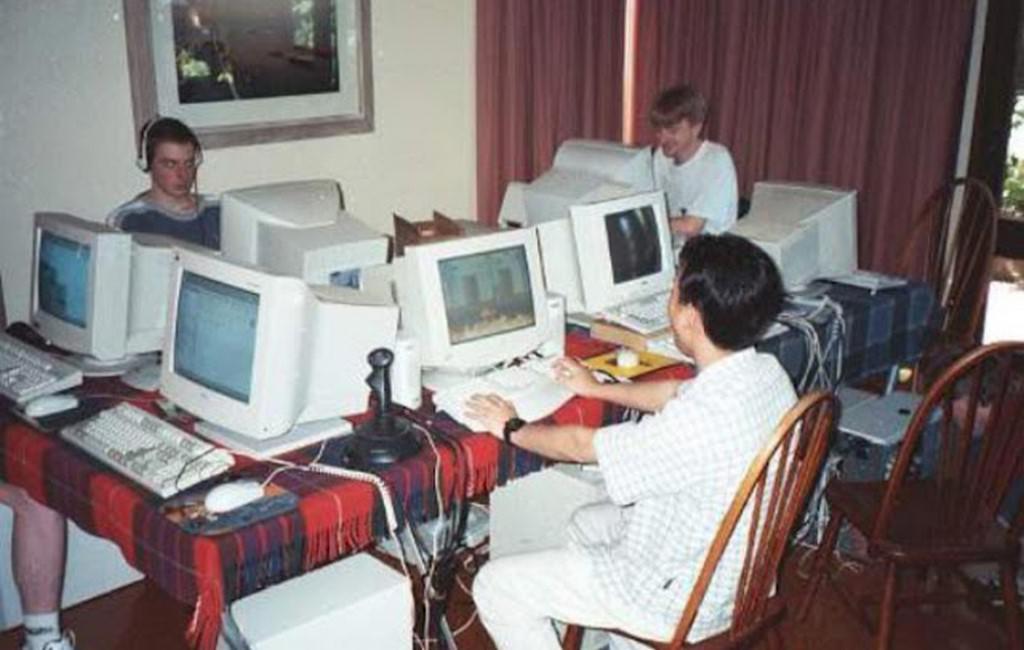 Wired Connections and Unforgettable Nights: Exploring the Peak of LAN Parties with Photos from the Late 1990s to Early 2000s