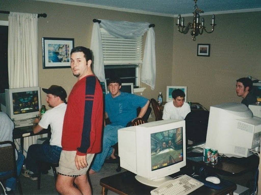 Wired Connections and Unforgettable Nights: Exploring the Peak of LAN Parties with Photos from the Late 1990s to Early 2000s