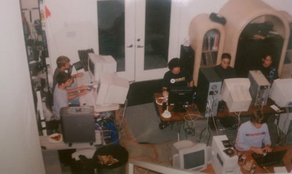 Wired Connections and Unforgettable Nights: Exploring the Peak of LAN Parties with Photos from the Late 1990s to Early 2000s