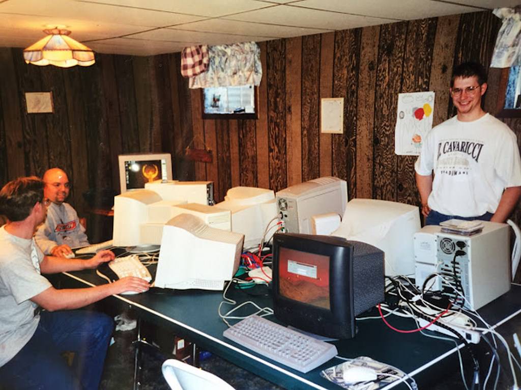 Wired Connections and Unforgettable Nights: Exploring the Peak of LAN Parties with Photos from the Late 1990s to Early 2000s