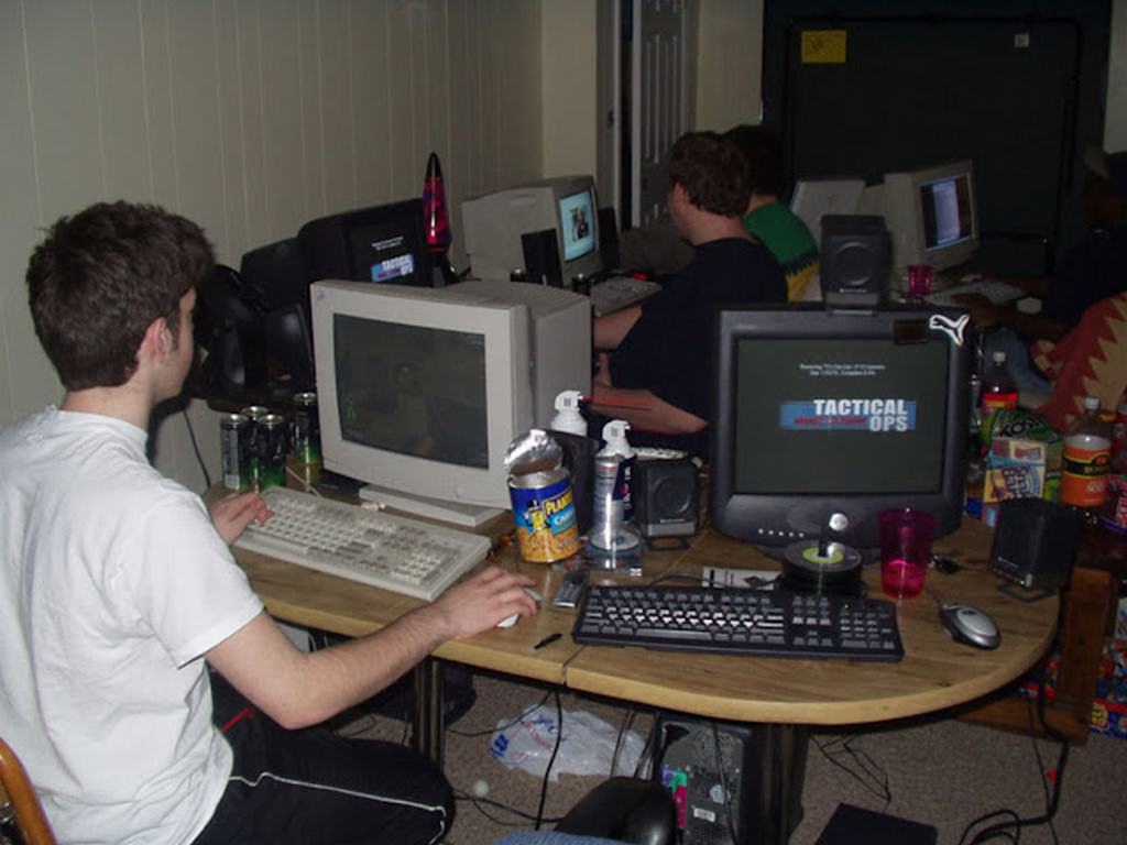 Wired Connections and Unforgettable Nights: Exploring the Peak of LAN Parties with Photos from the Late 1990s to Early 2000s