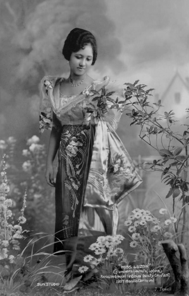 Stunning Vintage Portraits of Manila Ladies from the 1900s