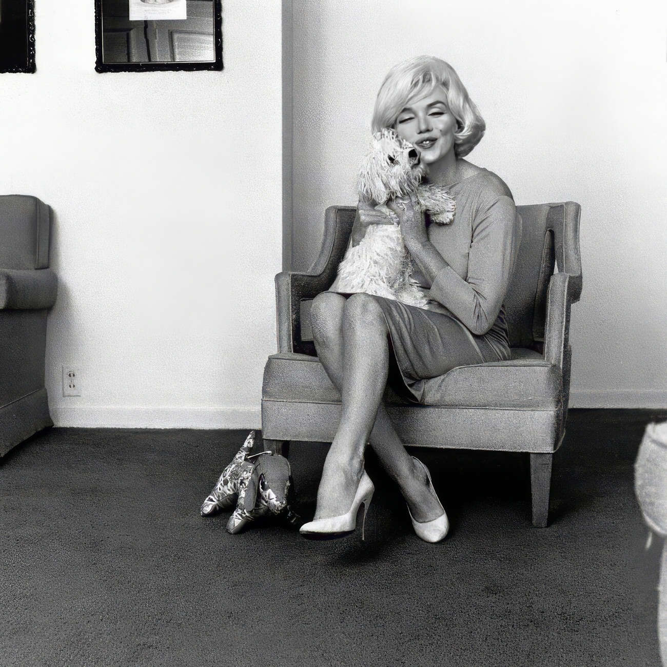 Adorable Vintage Photos of Marilyn Monroe with her Pet Dogs