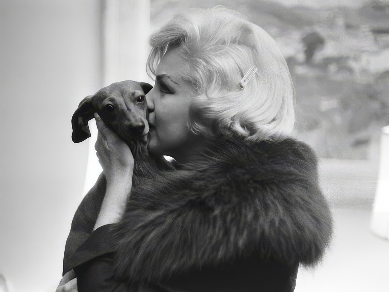 Adorable Vintage Photos of Marilyn Monroe with her Pet Dogs