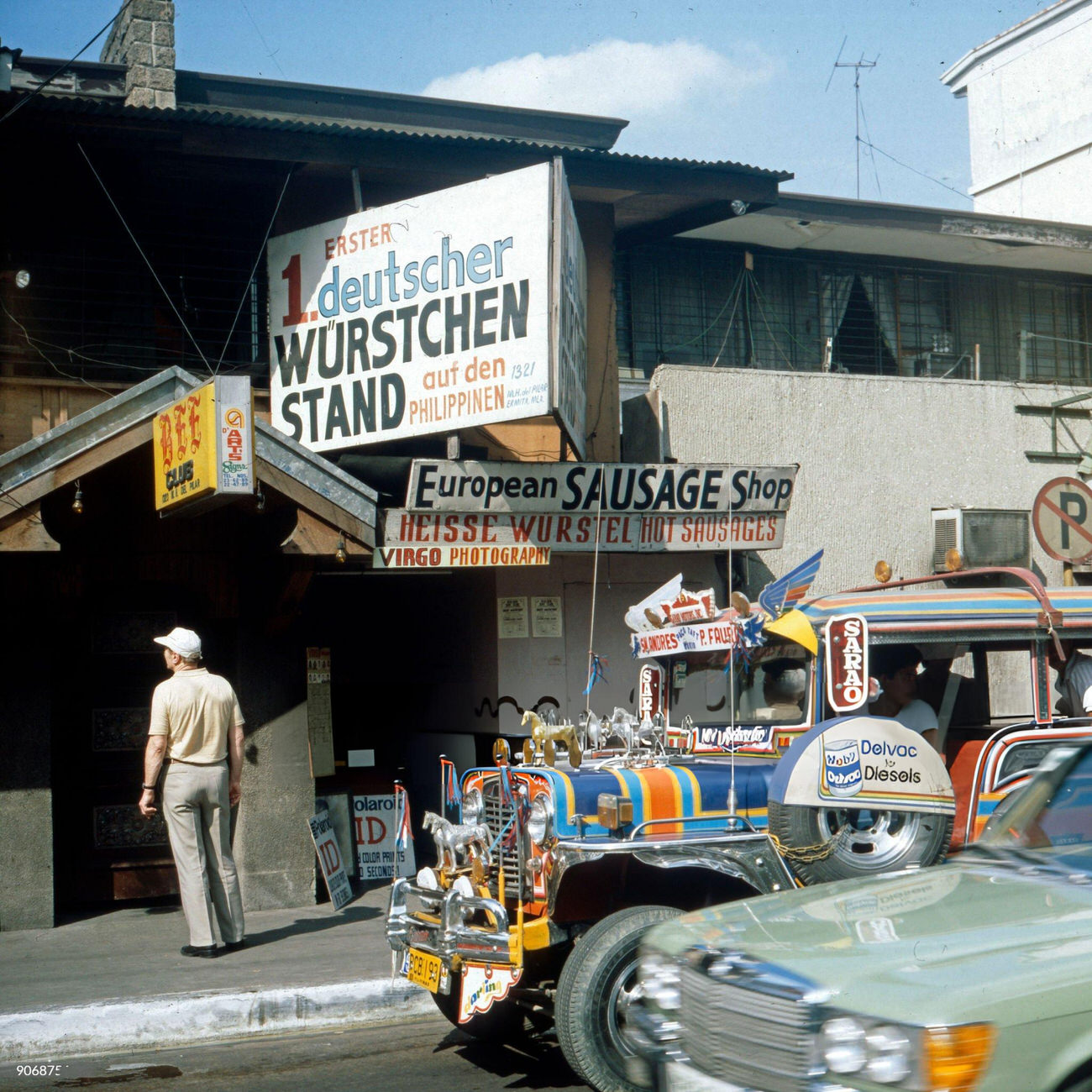 The first German sausage shop in Manila, Philippines, opens in the early 1980s.