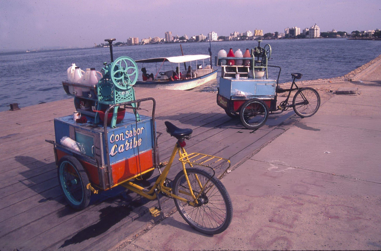 The waterfront in Manila, Philippines, offers a glimpse into local life, August 2, 1988.