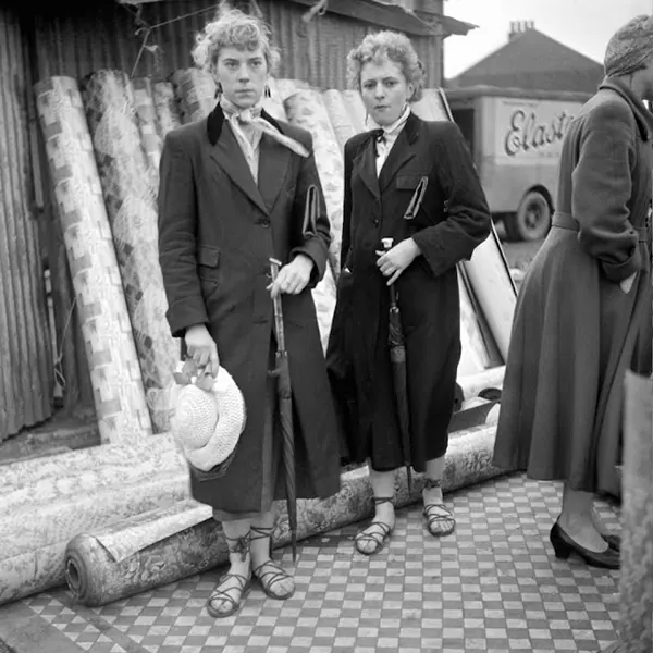 The Iconic Style of Teddy Boys and Girls in the 1950s through Fabulous Vintage Photos