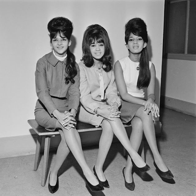 The Ronettes' Captivating 1964 London Visit Through Beautiful Photos