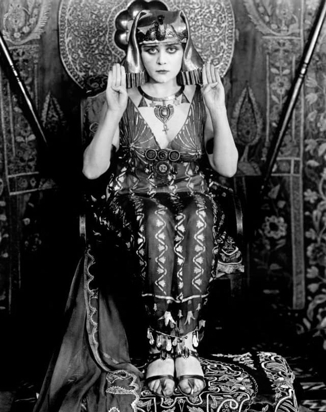 From Screen Siren to Queen of the Nile: Exploring Theda Bara's Role in the 1917 Cleopatra Through Vintage Photos