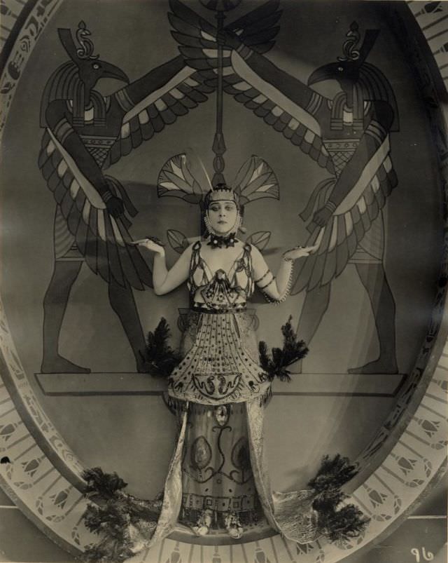 From Screen Siren to Queen of the Nile: Exploring Theda Bara's Role in the 1917 Cleopatra Through Vintage Photos