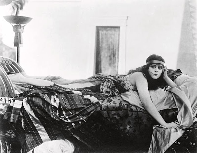 From Screen Siren to Queen of the Nile: Exploring Theda Bara's Role in the 1917 Cleopatra Through Vintage Photos