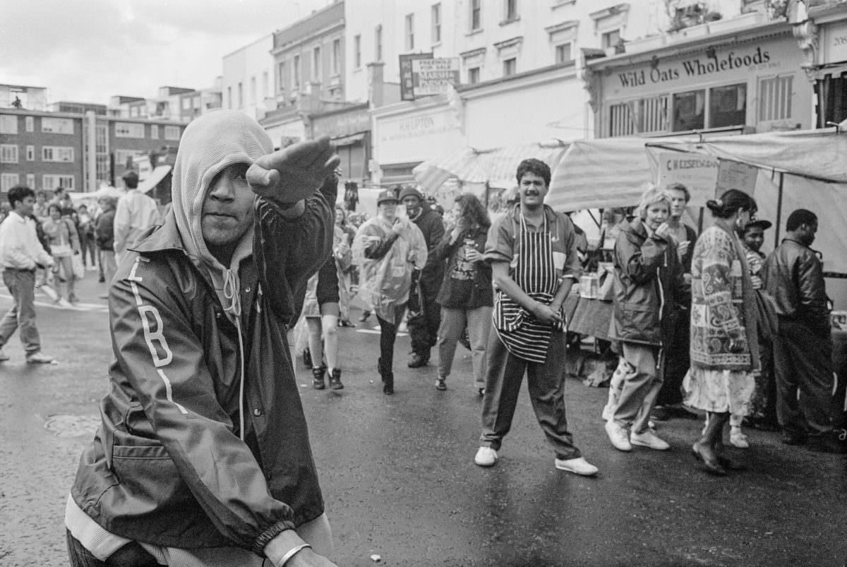Stunning Photos of the 1992 Notting Hill Carnival that show the Celebration of Caribbean Culture
