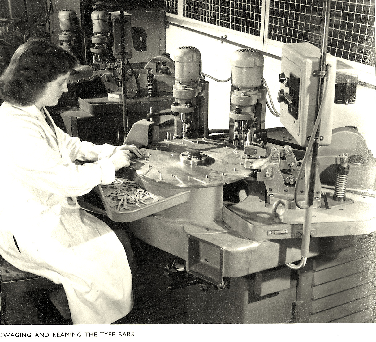 Vintage Photos Show Inside the British Olivetti Factory in Glasgow 1957