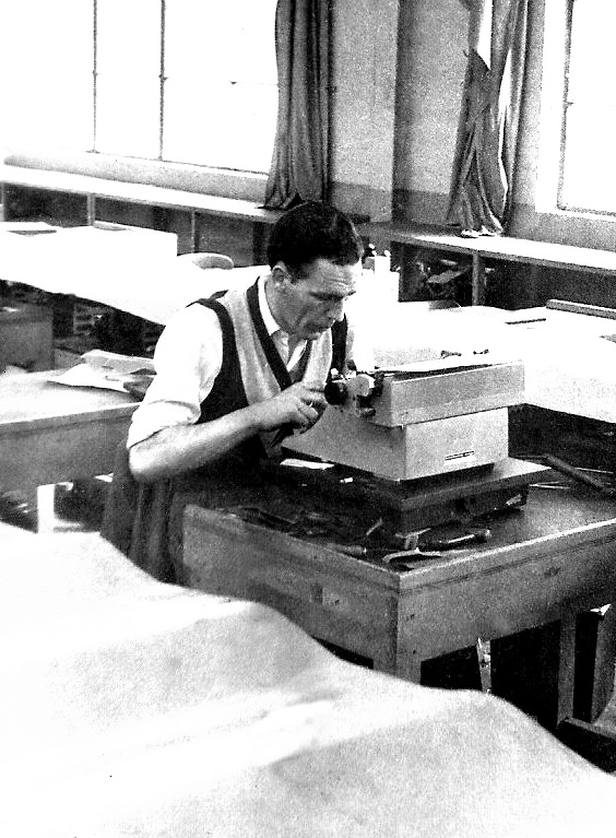 Vintage Photos Show Inside the British Olivetti Factory in Glasgow 1957