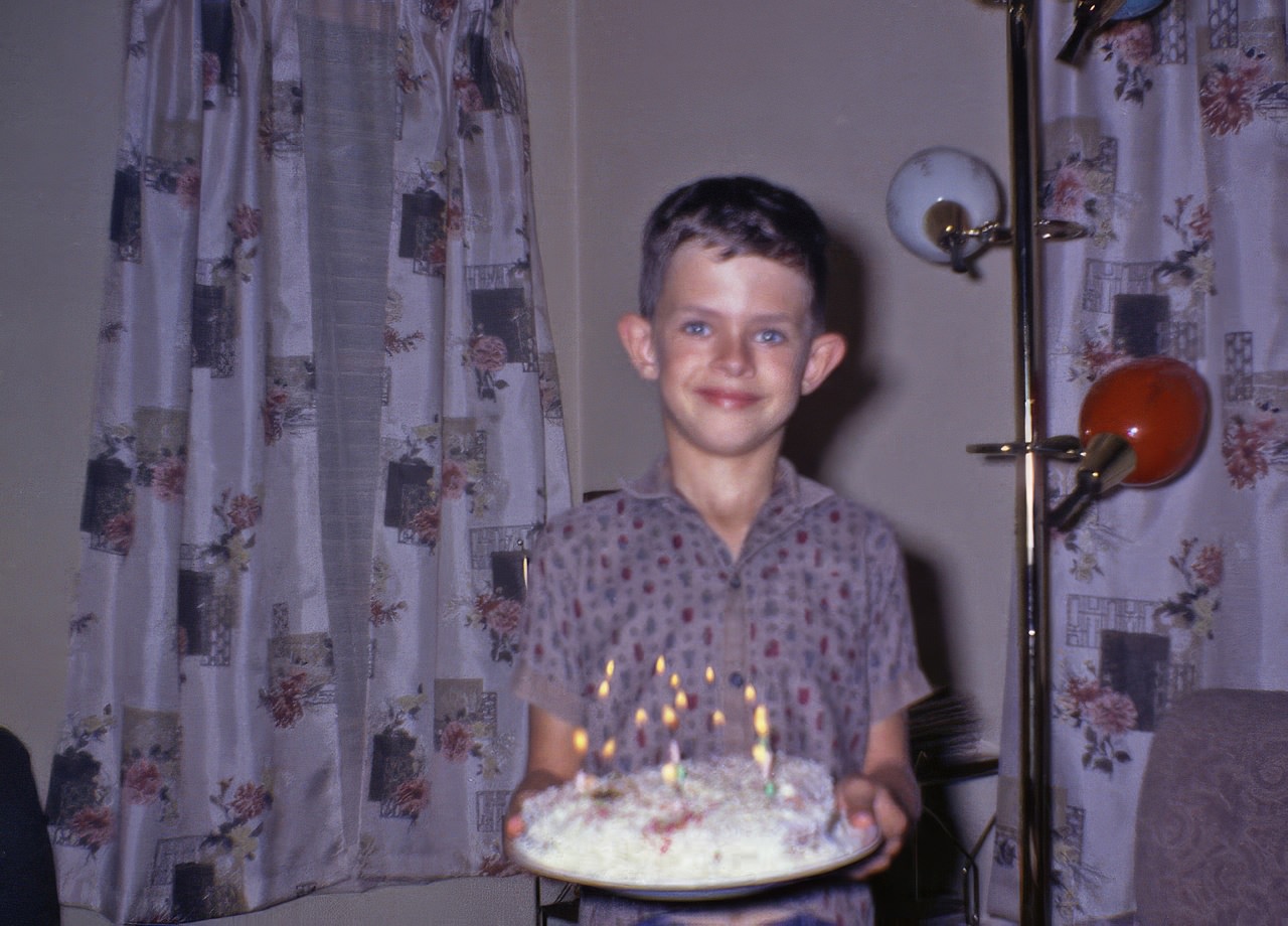 Adorable Vintage Photos of Children at their Birthday Parties in the 1950s