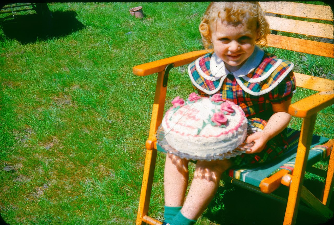 Adorable Vintage Photos of Children at their Birthday Parties in the 1950s