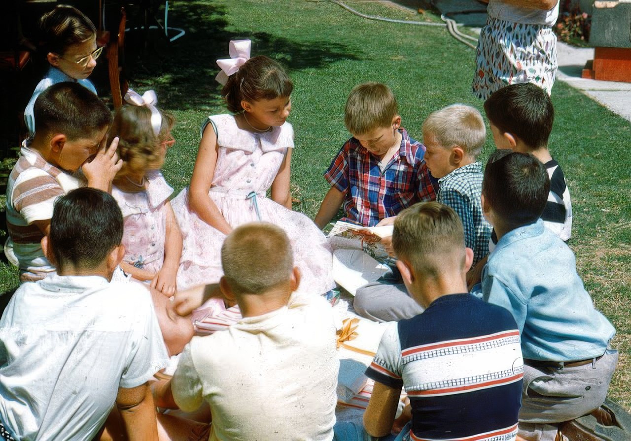 Adorable Vintage Photos of Children at their Birthday Parties in the 1950s