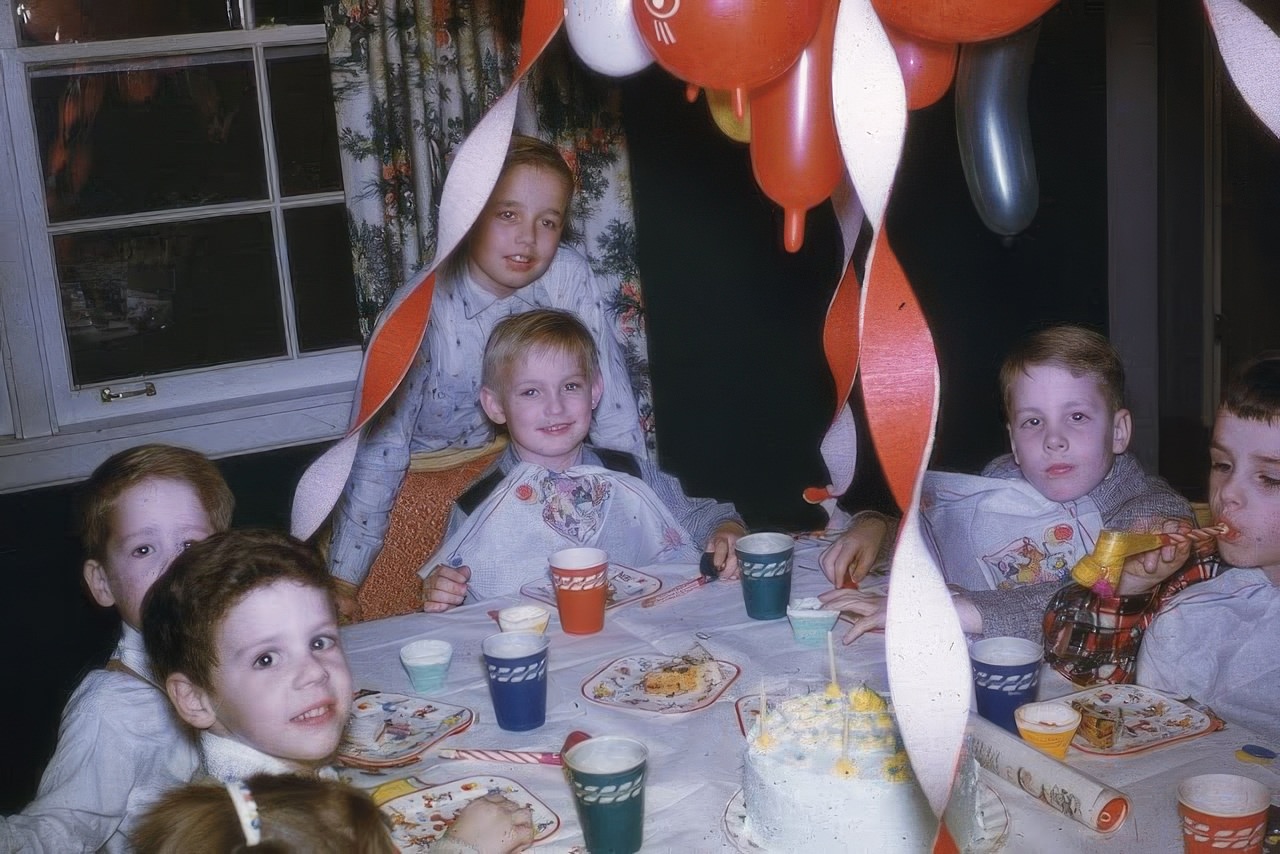 Adorable Vintage Photos of Children at their Birthday Parties in the 1950s