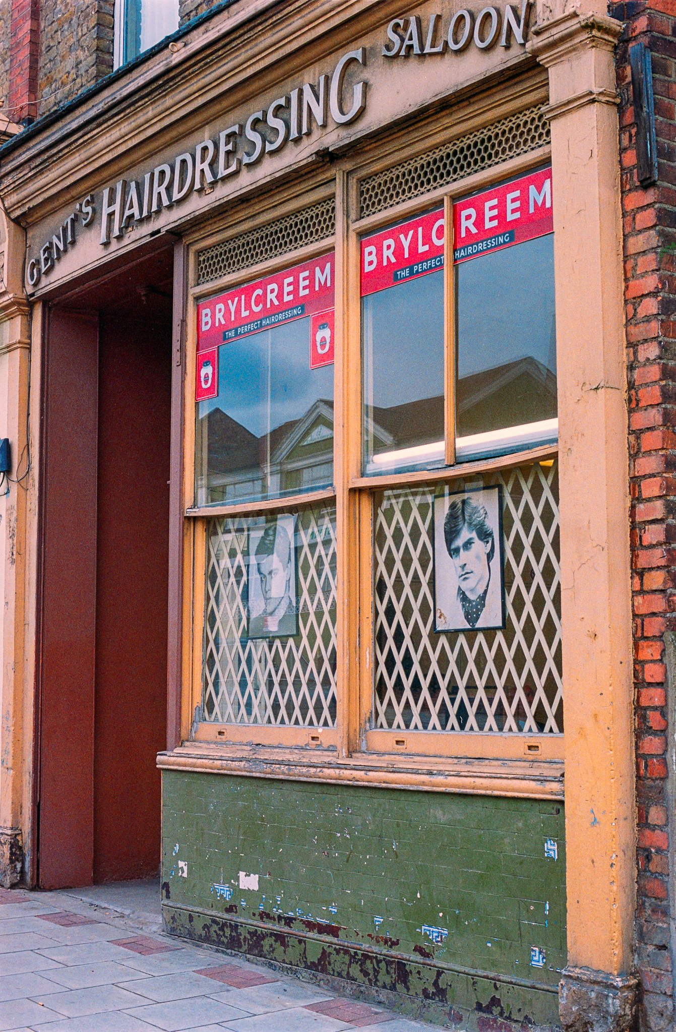 The Handyman, Tasty Bite, High St, Thornton Heath, Croydon, 1990s