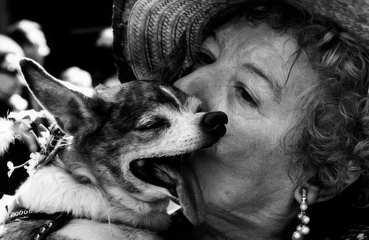 Elliott Erwitt: The Dog Whisperer of Photography