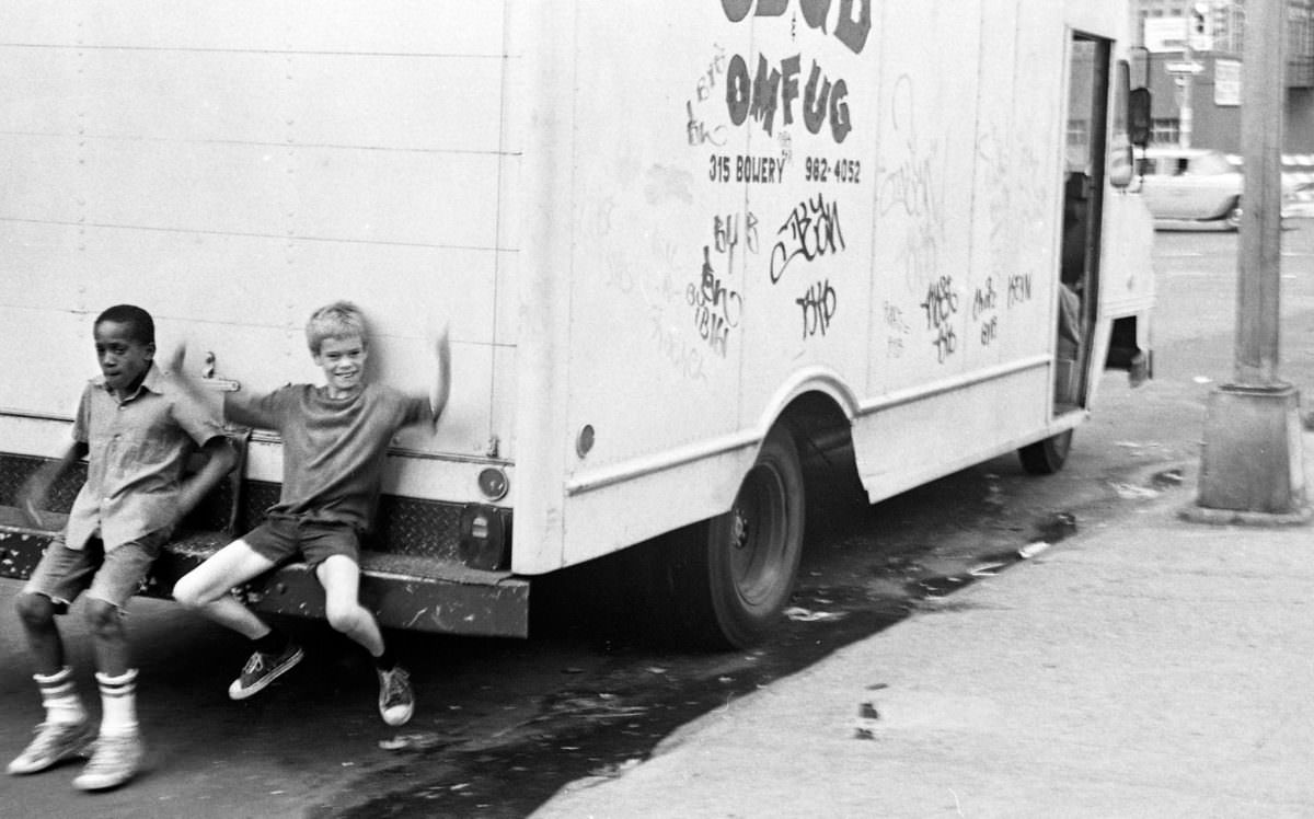 Fernando hitching a ride on 2nd Street and 2nd Avenue, 1975.