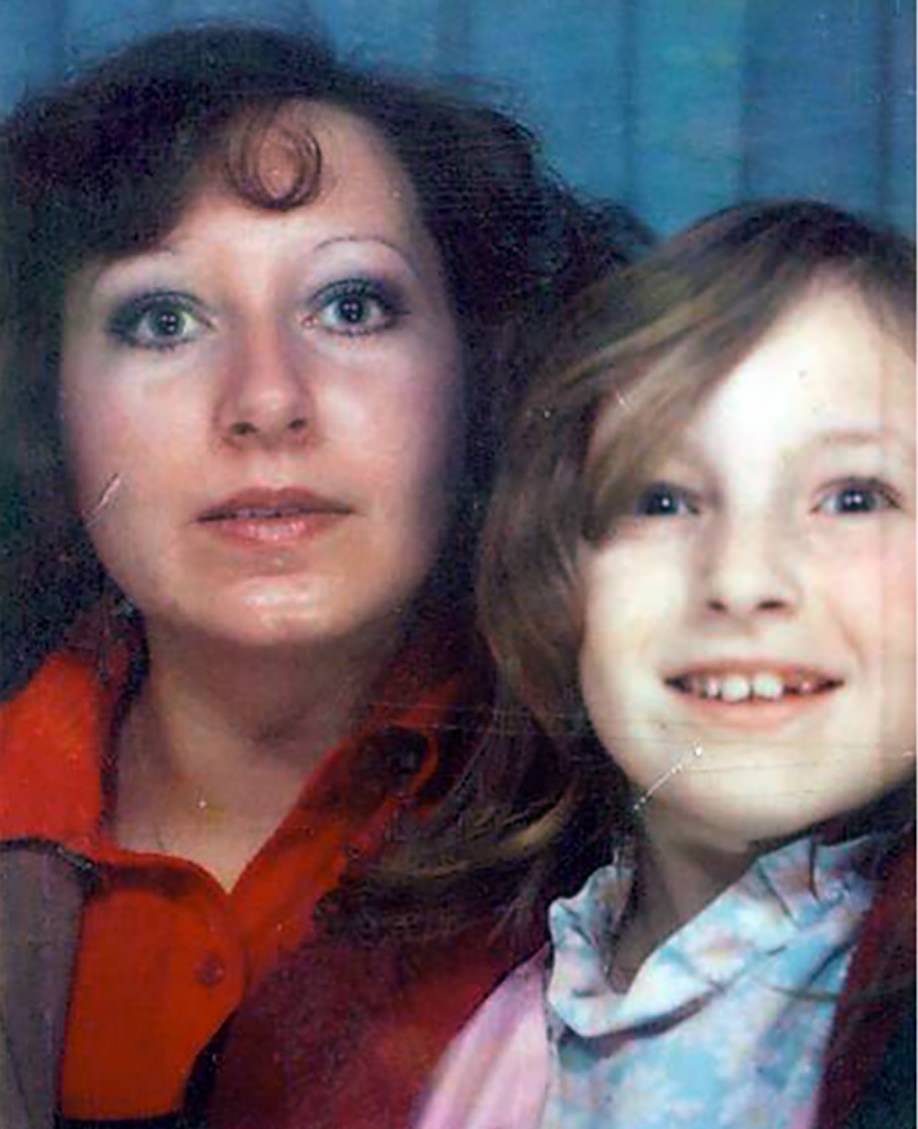 Lovely Found Photobooth Photos from the Past that Evoke a Bygone Era