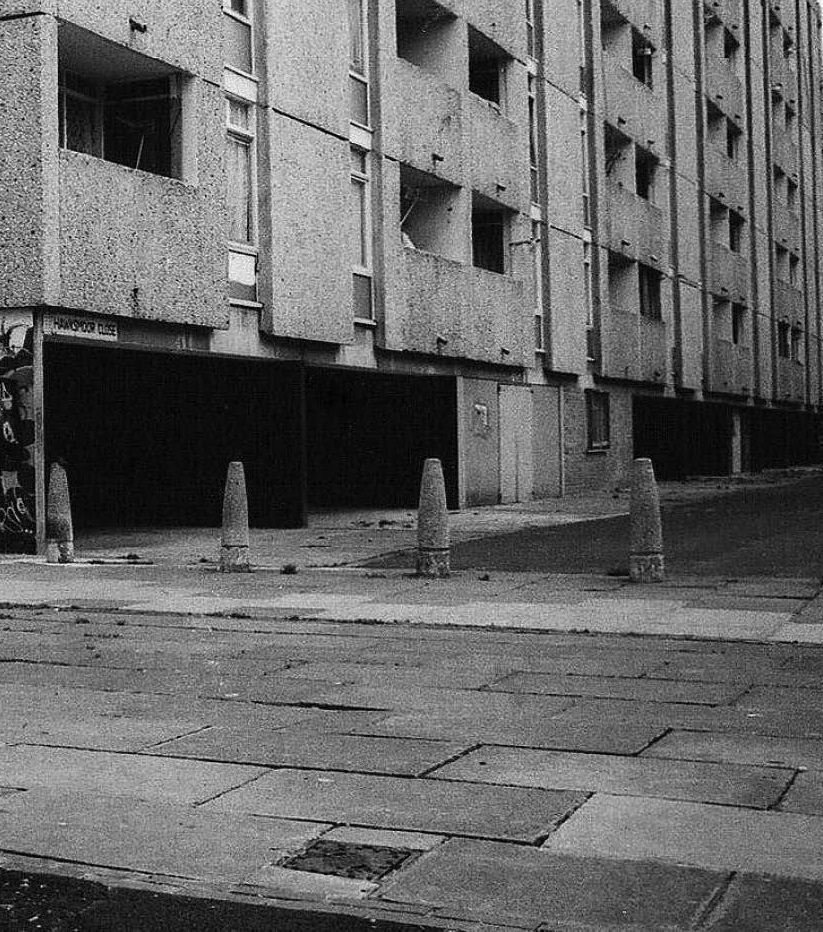 The Gritty Life of Hulme from the 1980s and 1990s through Vintage Photos