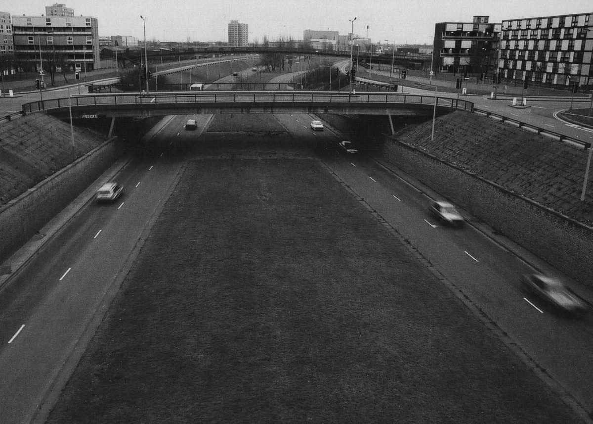 The Gritty Life of Hulme from the 1980s and 1990s through Vintage Photos