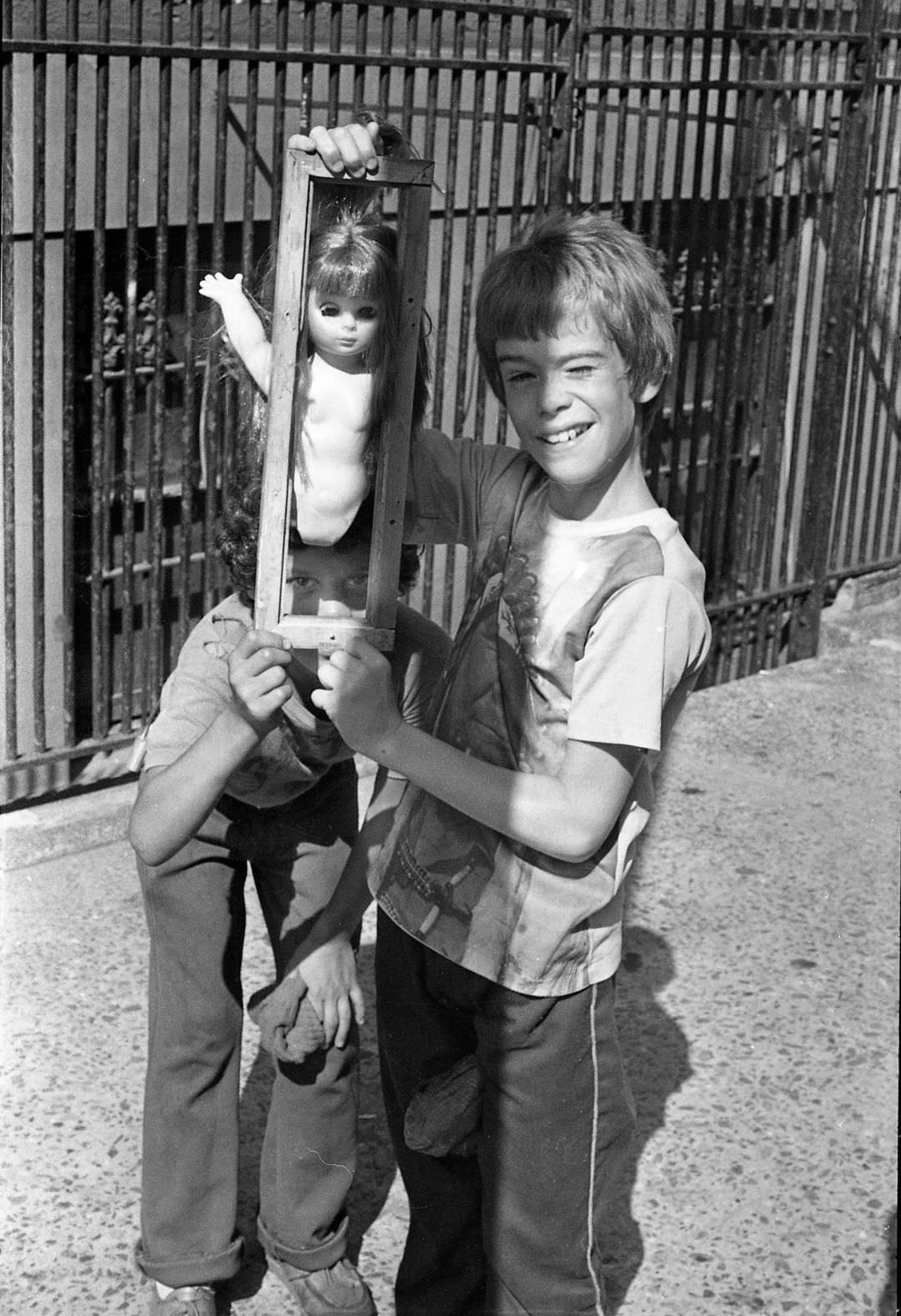 Fernando and Orlando Making Modern Art on East 3rd Street, 1976.