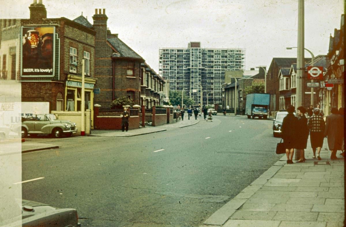 High Road/Canterbury Road