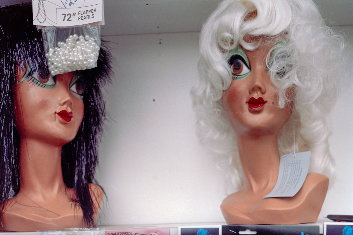 Wigs, High Rd, Leyton, Waltham Forest, 1989