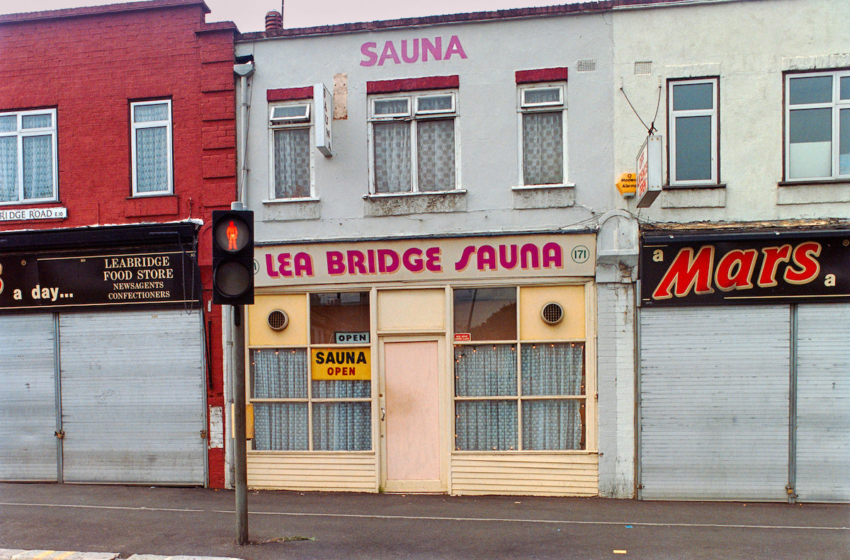 Lea Bridge Sauna, Lea Bridge Rd, Leyton, Waltham Forest, 1994
