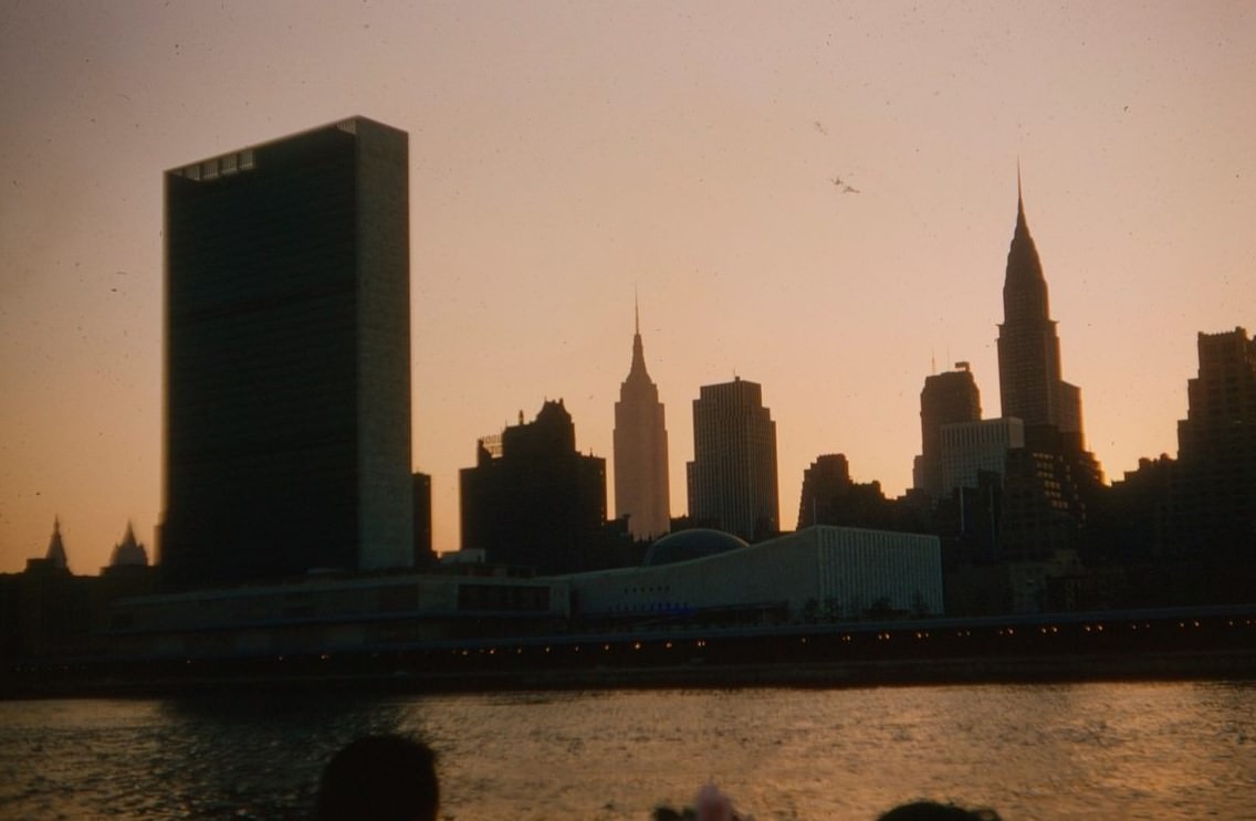 A Colorful Peek into the Past: Lost Photos of 1950s & 60s New York City