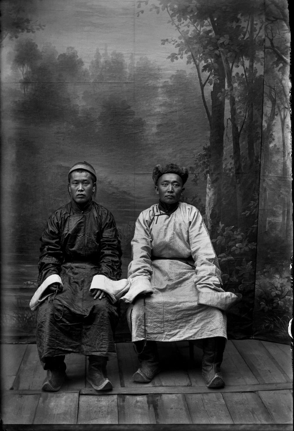 Spectacular Historic Portraits of Mongolian Nobels from the Early 1900s