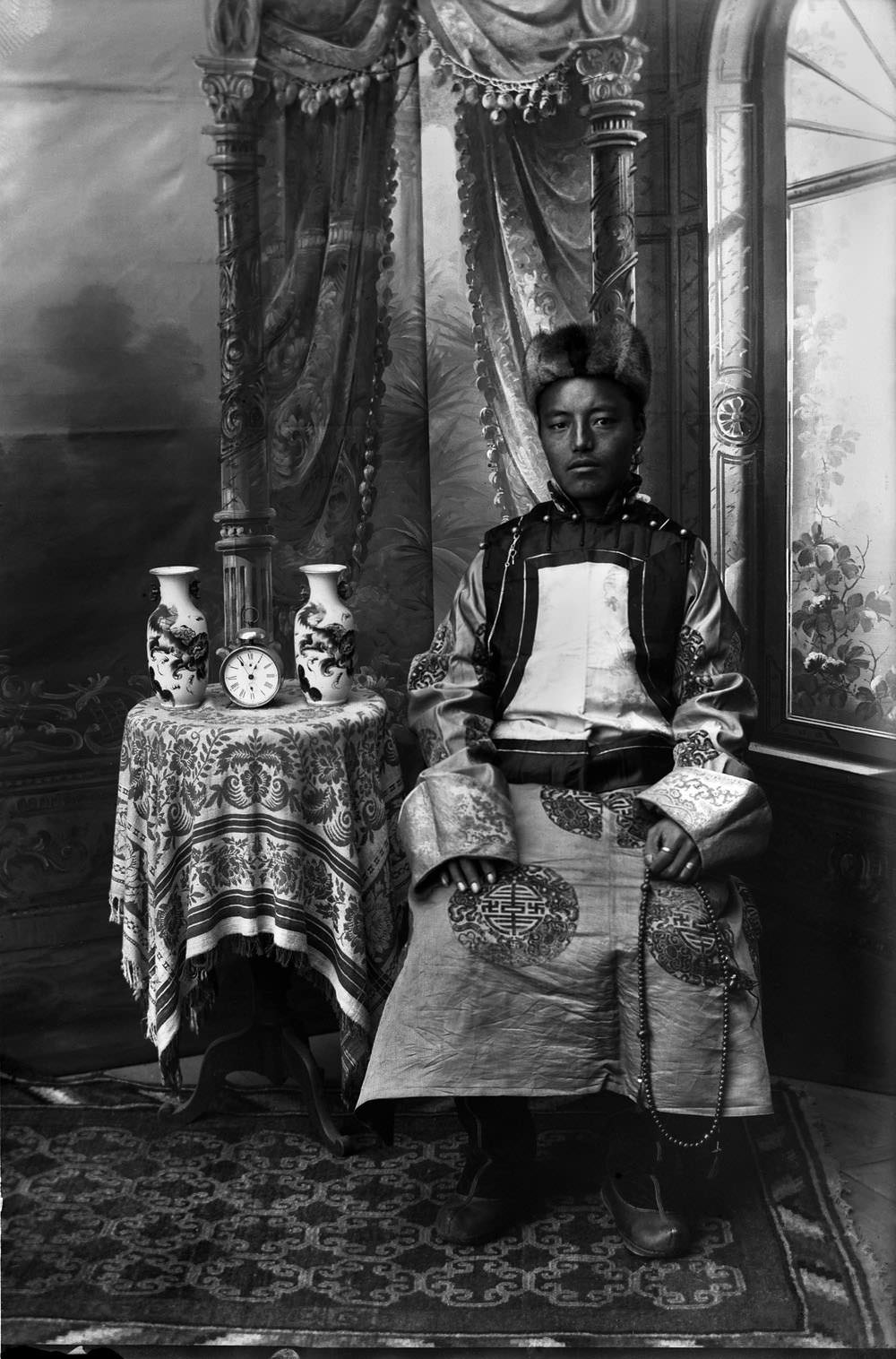 Spectacular Historic Portraits of Mongolian Nobels from the Early 1900s