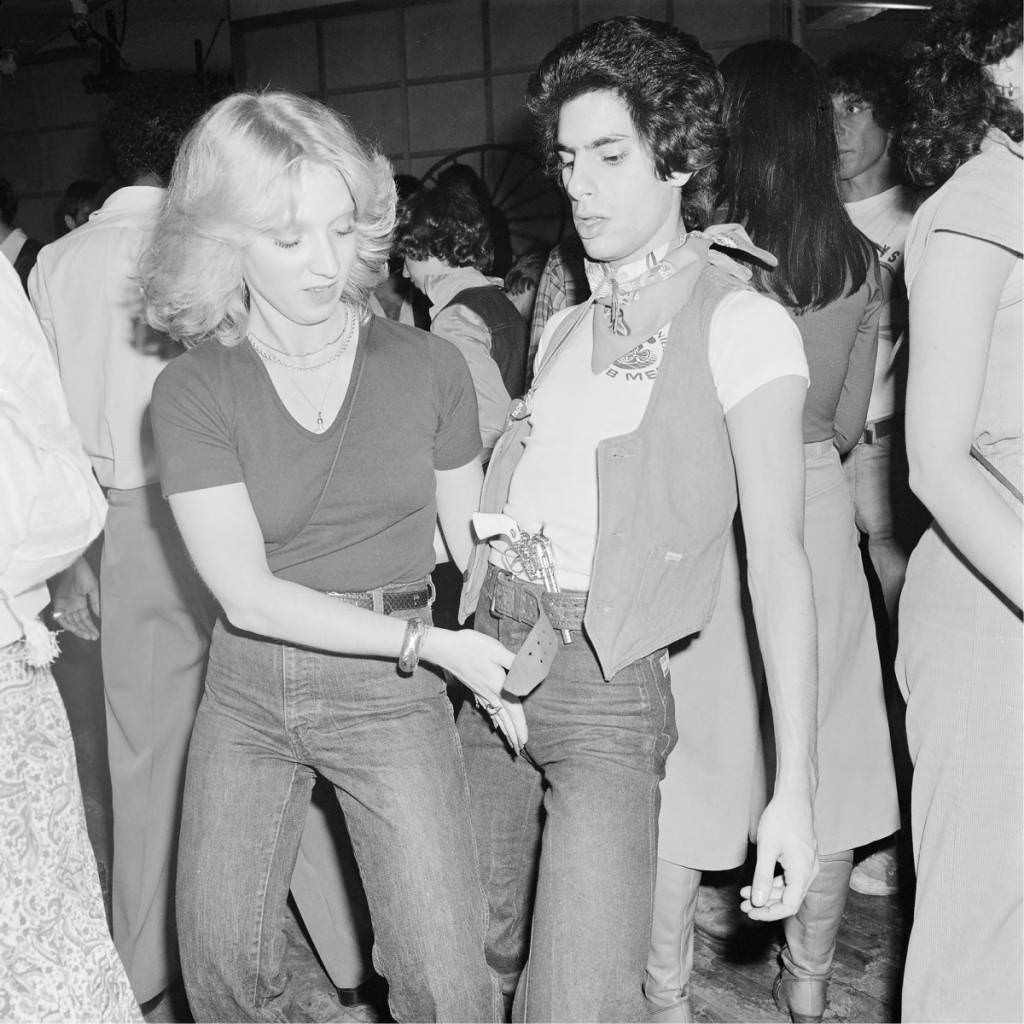 New York City "Purgatory" with a Sassy Twist: Meryl Meisler's Vibrant Photos of 70s Women