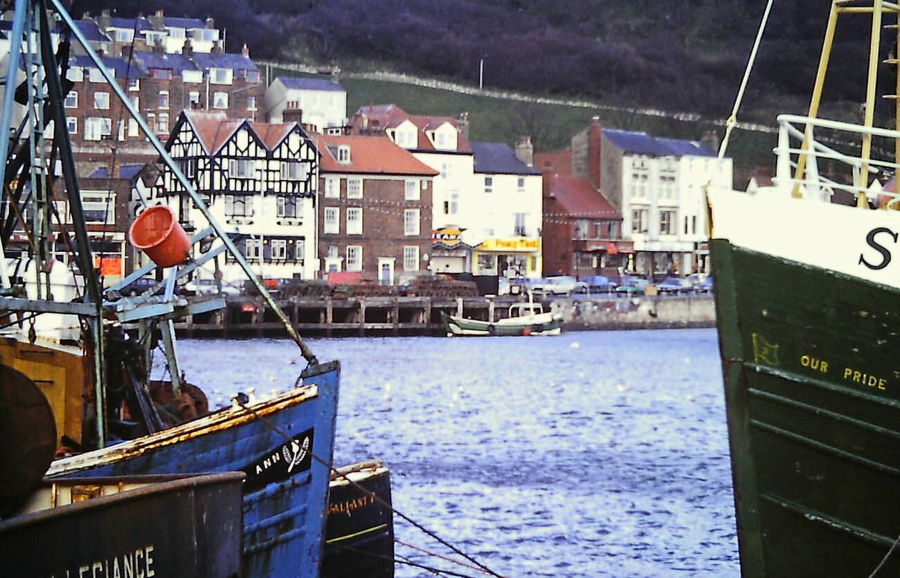 Scarborough Harbour in the 1980s