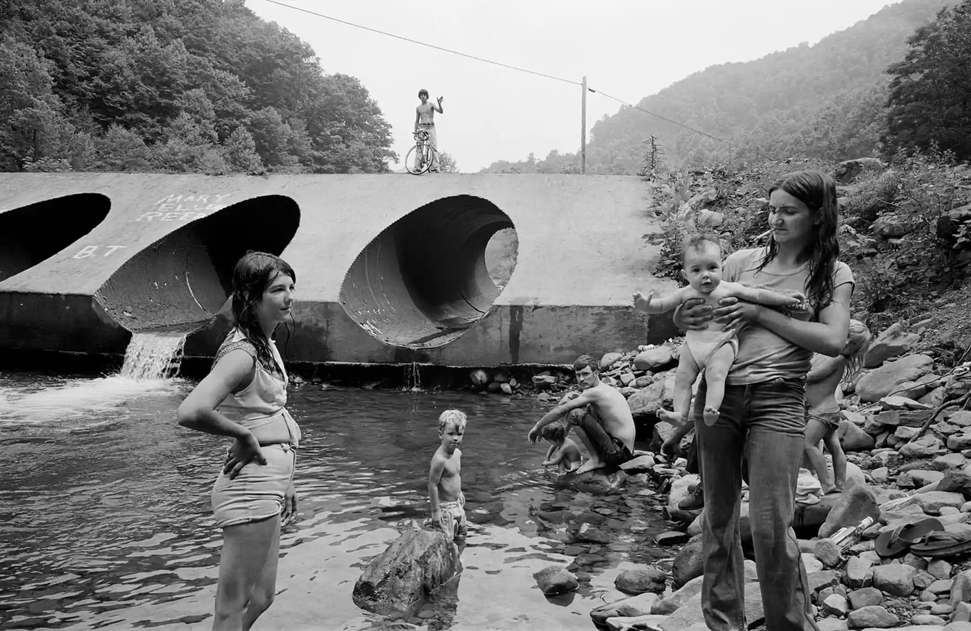 Summer on the Streets of America: Stunning Vintage Photos from the 70s and 80s