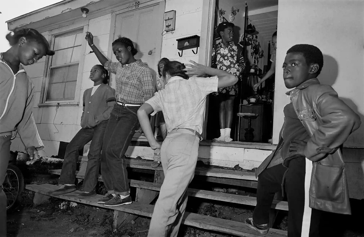 Summer on the Streets of America: Stunning Vintage Photos from the 70s and 80s