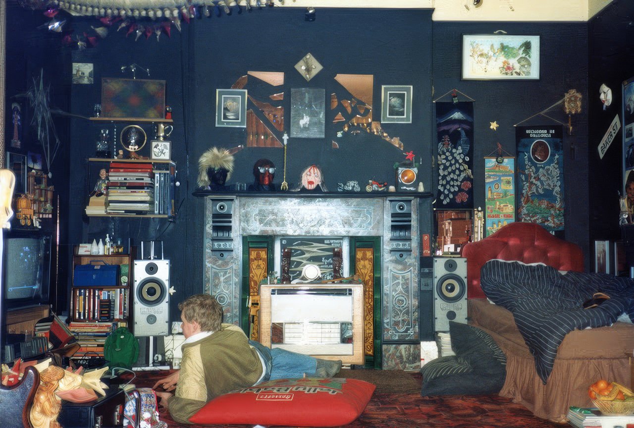 70 Cool Vintage Photos Capturing Teenagers at their Homes from the 1980s