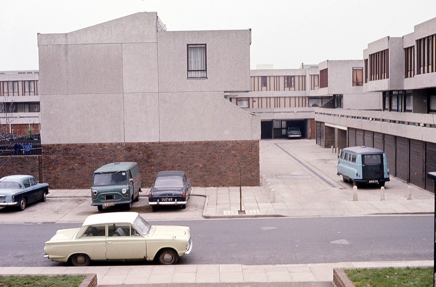 Thamesmead 1975: London's Lofty Concrete Dream Turned Sour