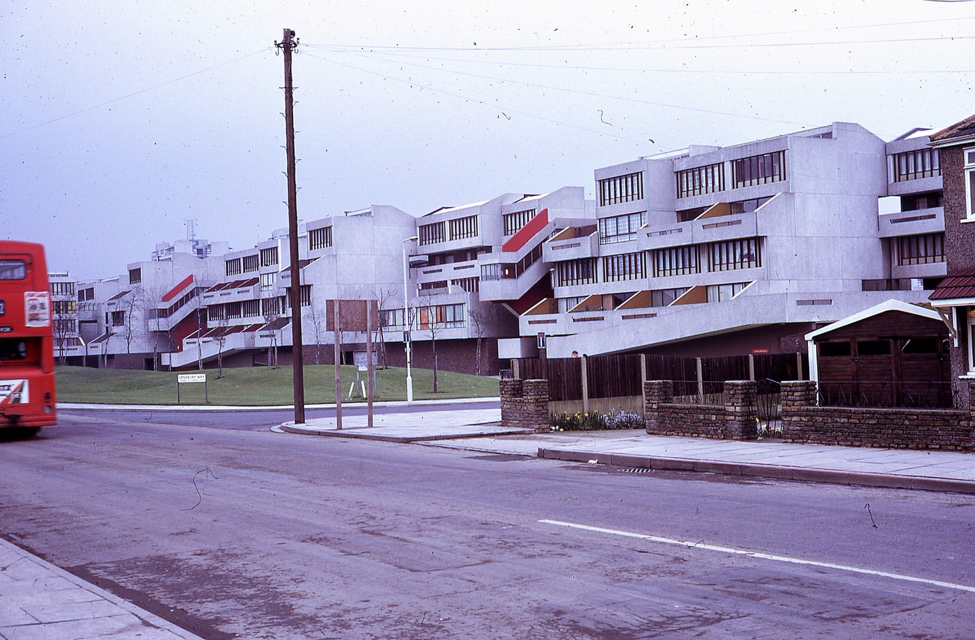 Thamesmead 1975: London's Lofty Concrete Dream Turned Sour